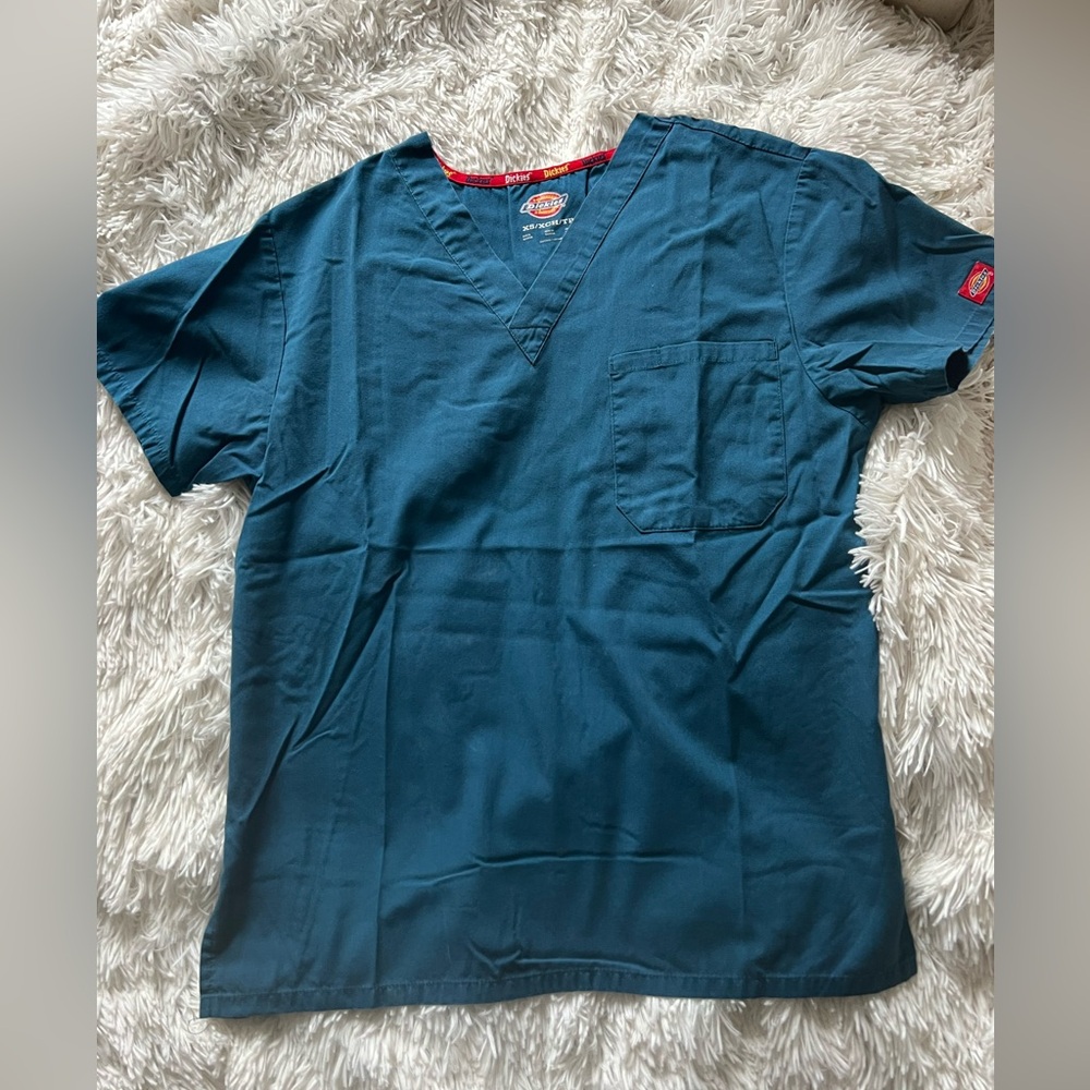 Dickies scrub top